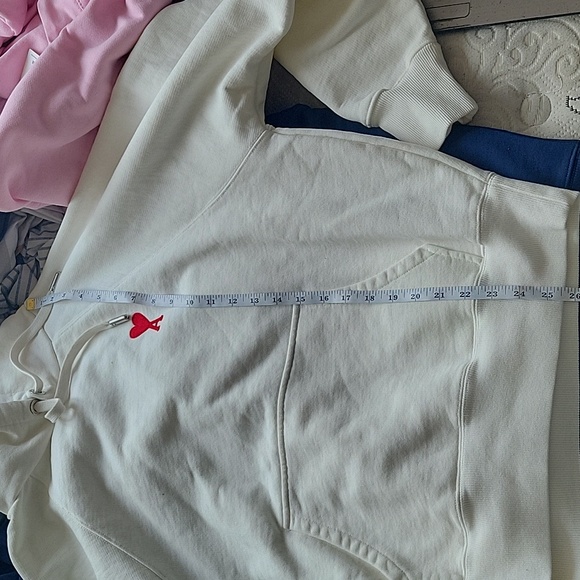 Ami-hoodie-large - Picture 10 of 11